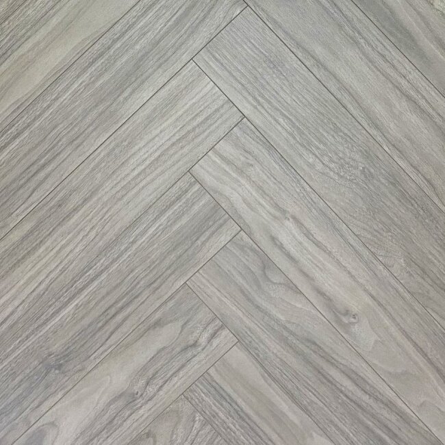 Ламинат CBM 802 Орех Янова