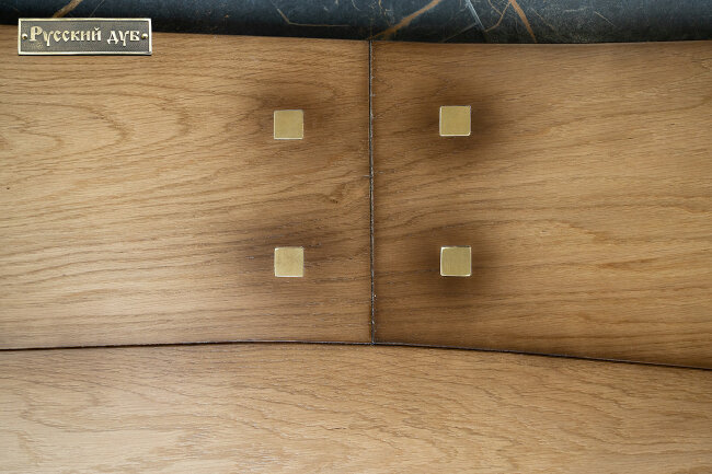 Криволинейный паркет Дуб Алеша с заклепками шелковый лак 2-х сл. T&G Селект 760...2200х120...190х16 мм Криволинейный паркет Дуб Алеша с заклепками шелковый лак 2-х сл. T&G Селект 760...2200х120...190х16 мм