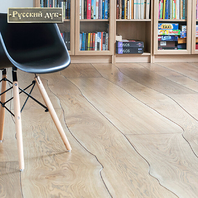 Криволинейный паркет Дуб шелковый лак 2-х слойный T&G Селект 500...1950х120...300х16 мм Криволинейный паркет Дуб шелковый лак 2-х слойный T&G Селект 500...1950х120...300х16 мм