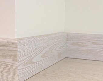 Плинтус Bonkeel Stick W 10 2000х70х13 мм