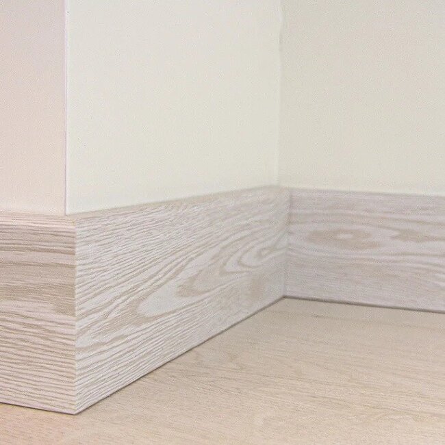 Плинтус Bonkeel Stick W 10 2000х70х13 мм