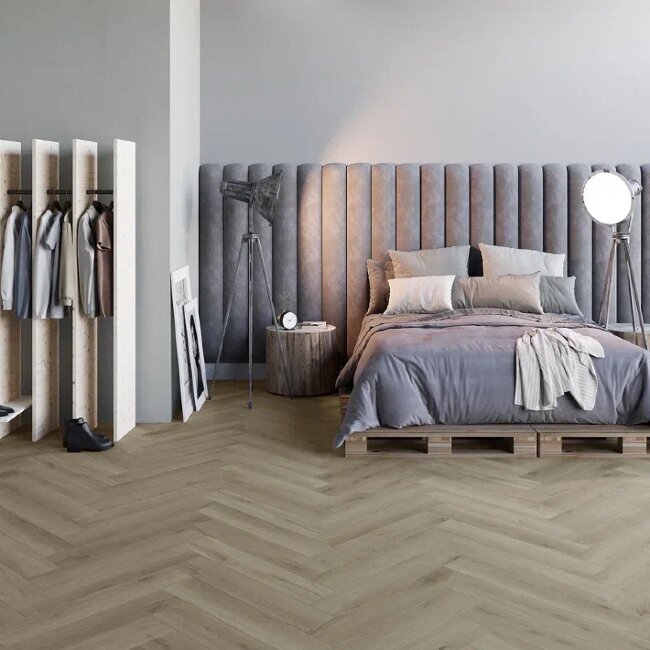 Виниловые полы Invictus Herringbone River Oak 39 Silt