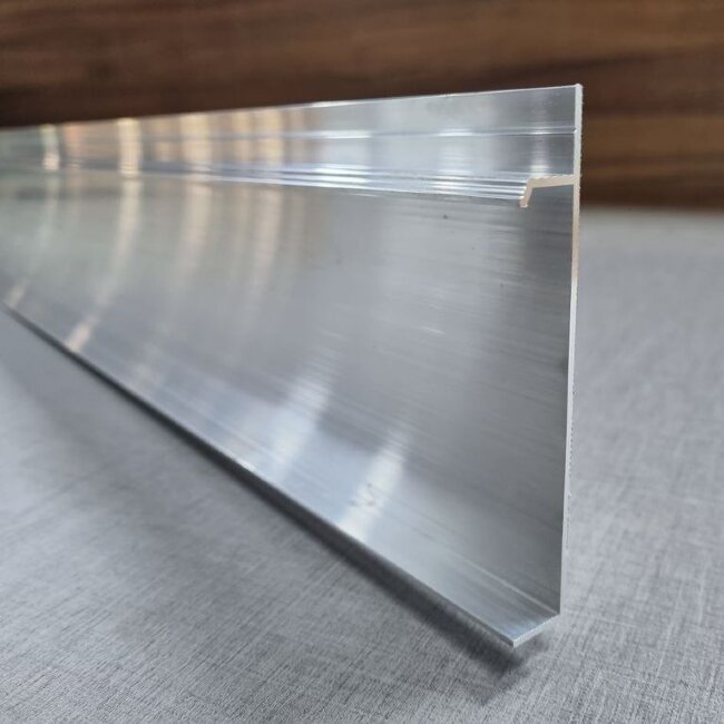 Скрытый плинтус Pro Design UNIVERSAL 235 . Не анодированный