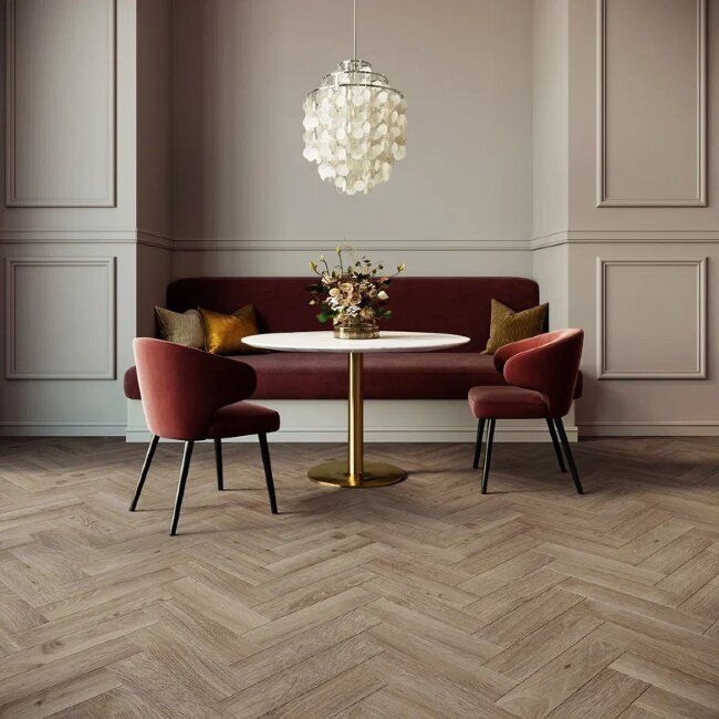 Виниловые полы английская елка Invictus Highland Oak 34 Roasted