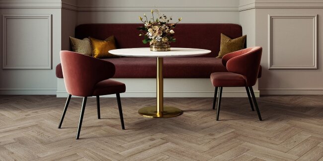 Виниловые полы английская елка Invictus Highland Oak 34 Roasted