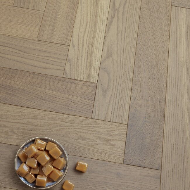 Инженерная доска Karelia Herringbone Oak Caramel HB