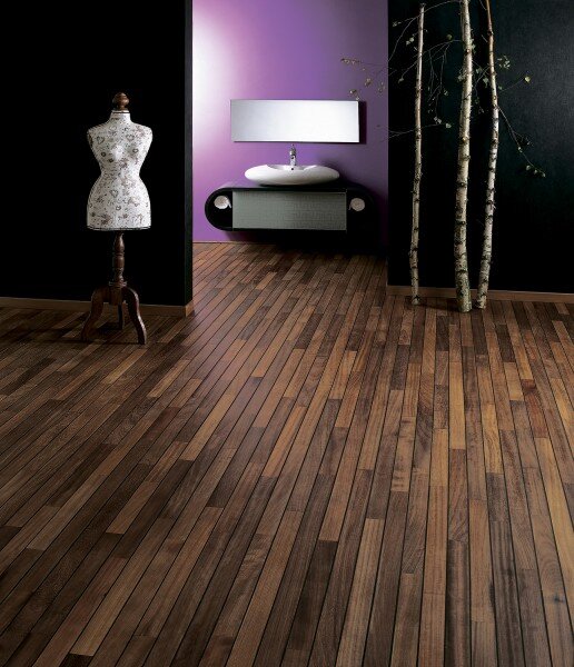 Паркет для ванных комнат Navylam+ Ироко с резиновой вставкой 300-1200х68х9 мм